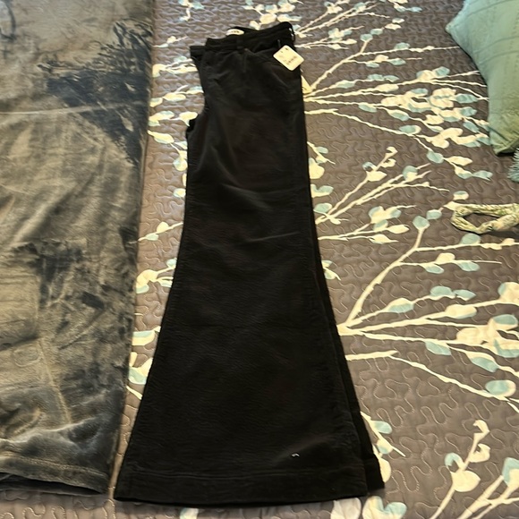 Rolla’s for Free Peoplewide flare black corduroy. NWT. Size 28.